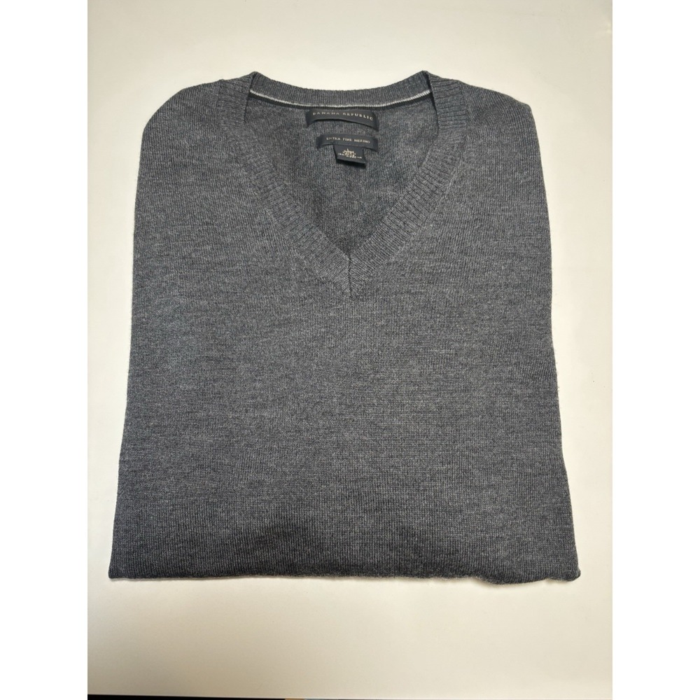Banana Republic Men's Merino Wool V-Neck Sweater, Size L, Heather Gray
